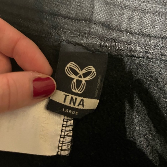 Vintage TNA low-rise sweatpants - Picture 2 of 3